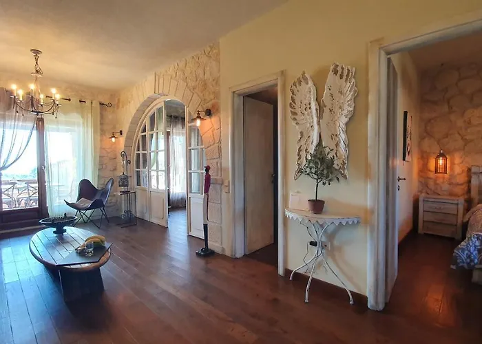 Villa Luxurious Stone House In Elani