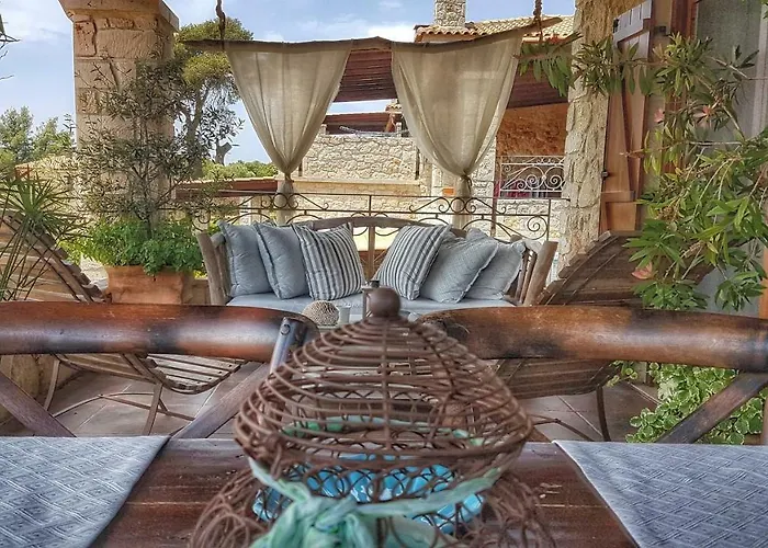 Villa Luxurious Stone House In Elani *