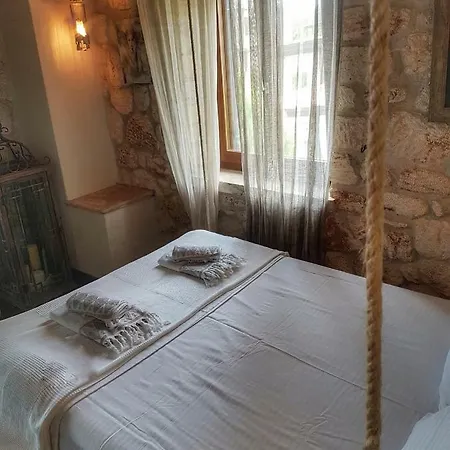Luxurious Stone House In Elani 빌라 시비리