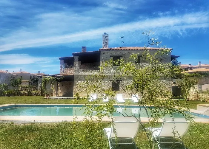 Villa Luxurious Stone House In Elani